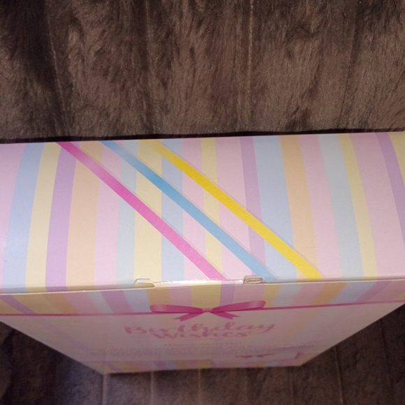 Barbie Signature Birthday Doll - Picture 5 of 6